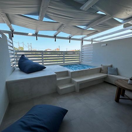 Calliopes By The Sea Boutique Suites Paralia Dionysiou Esterno foto