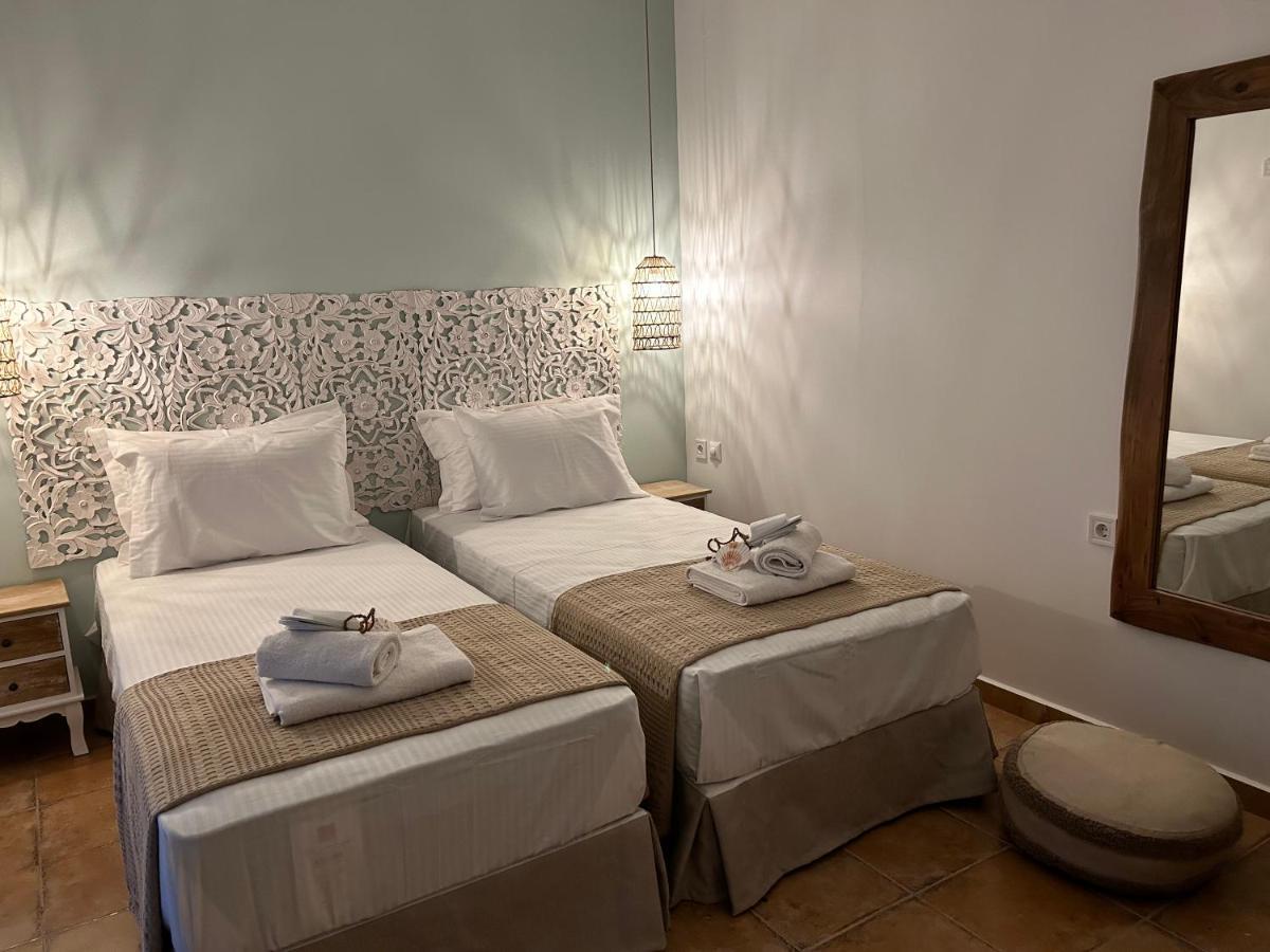 Calliopes By The Sea Boutique Suites Paralia Dionysiou Esterno foto